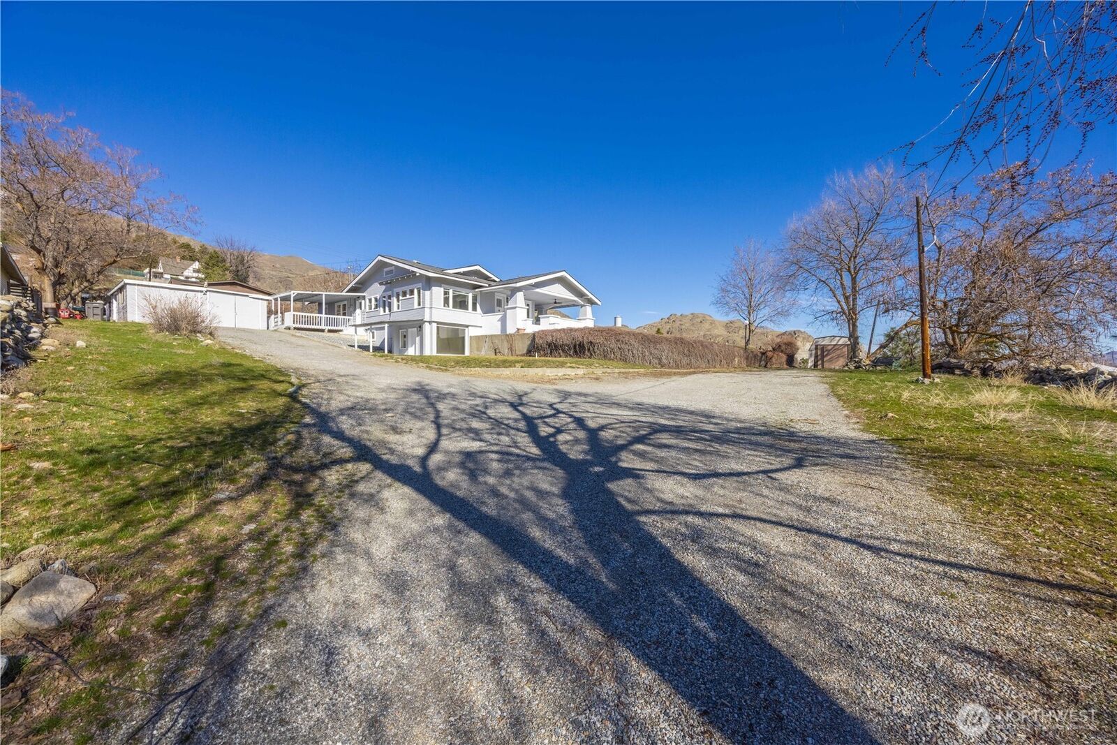 Property Photo:  242  3rd Street  WA 98817 