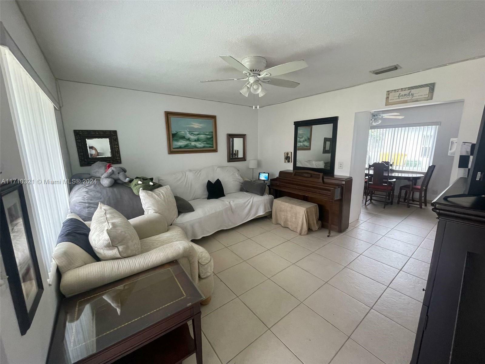 Property Photo:  819 SW 3rd St 1  FL 33009 