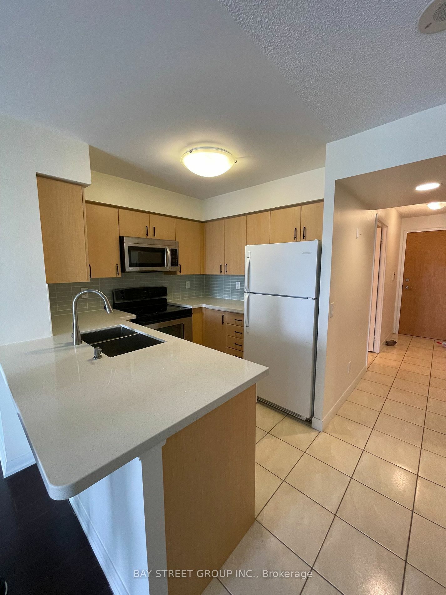 Property Photo:  4968 Yonge St 701  ON M2N 7G9 