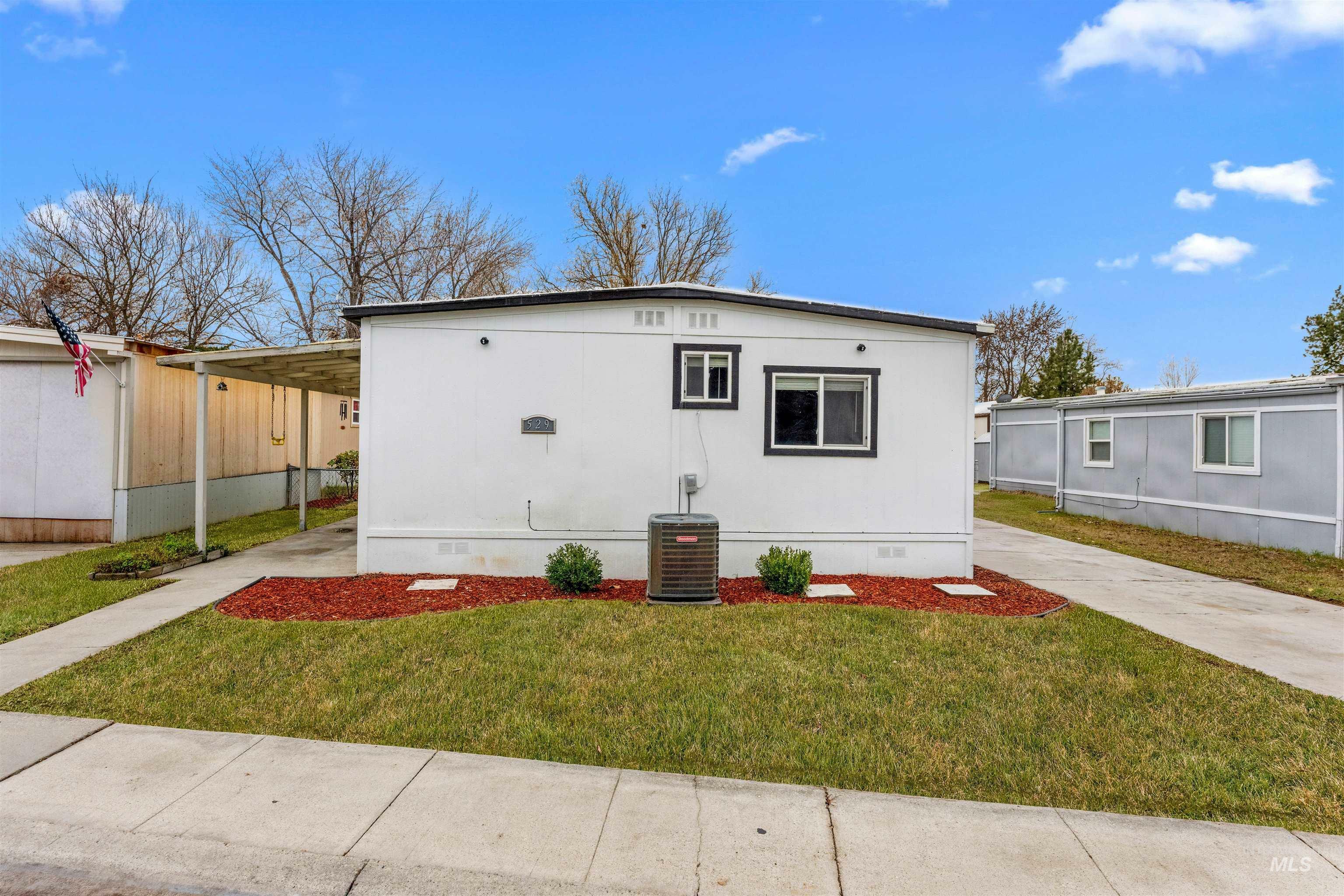 Property Photo:  529 N Meadowland Cir  ID 83713 