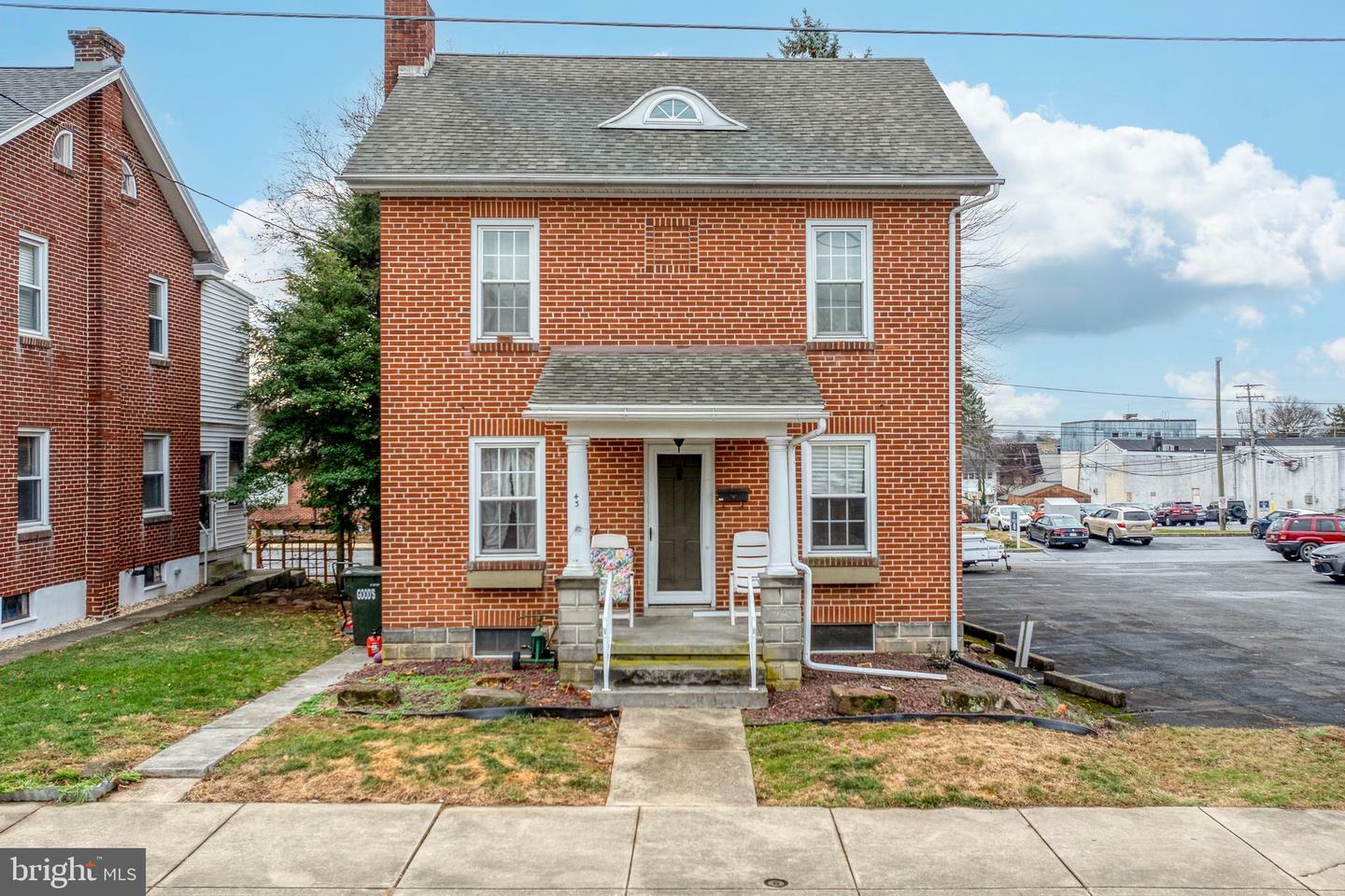 Property Photo:  43 Spruce Street  PA 17522 