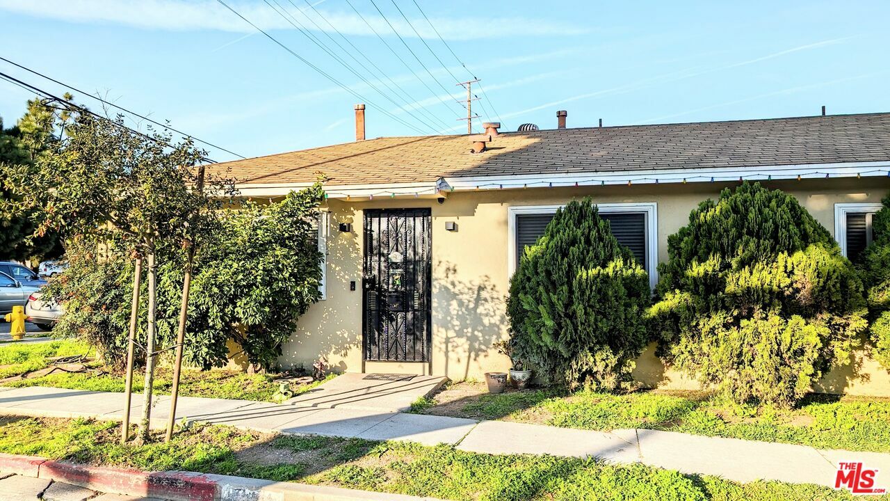 Property Photo:  11246 Culver Blvd  CA 90230 