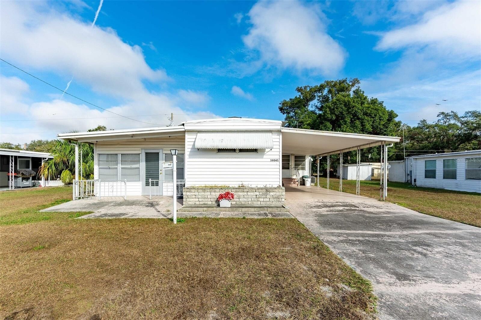 Property Photo: 39045 Sabal Avenue FL 33542