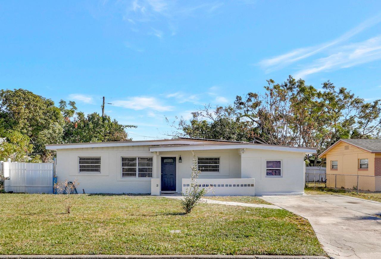 Property Photo: 6015 Walbridge Street FL 32809