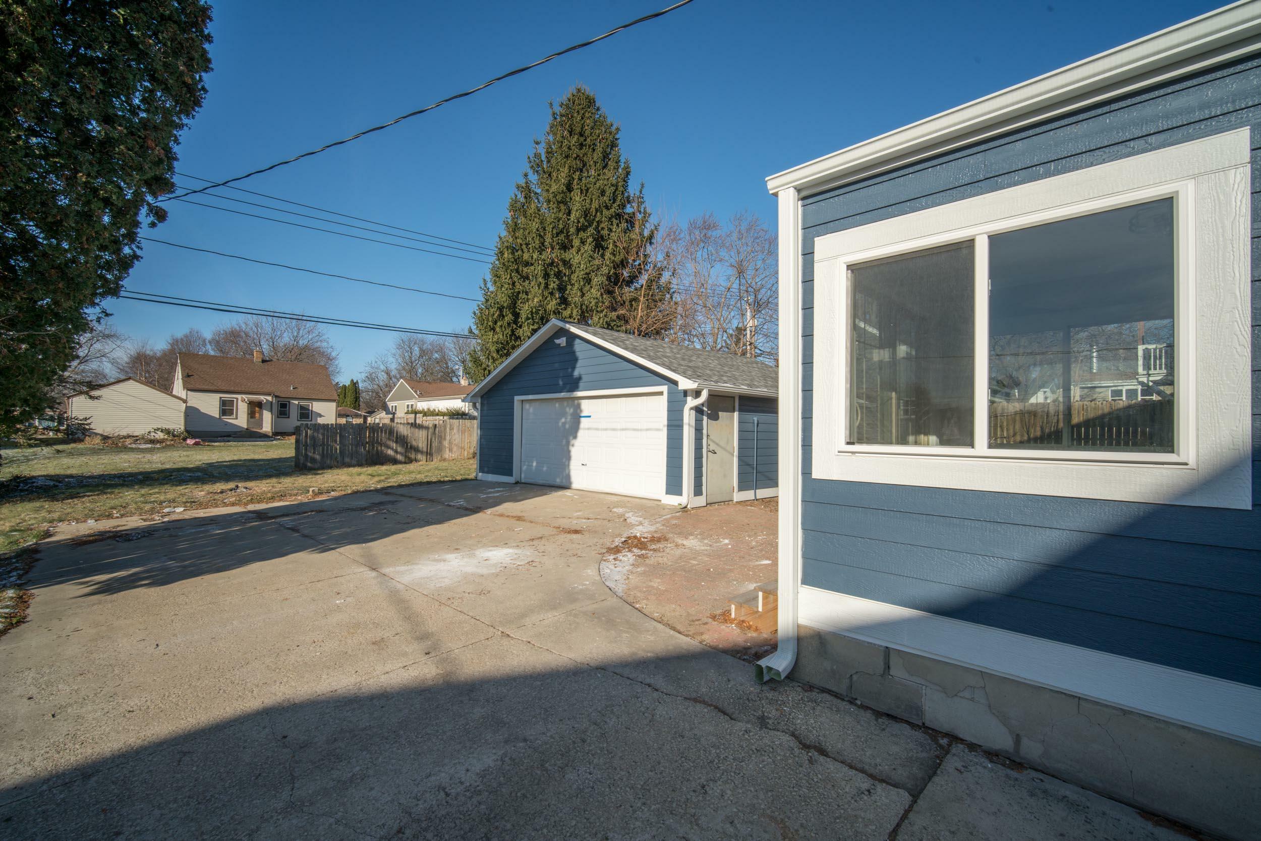 Property Photo:  1136 N 8th Ave  WI 53090 