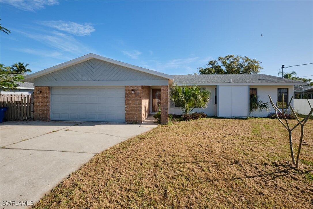 Property Photo: 1374 Harbor View Drive FL 33917