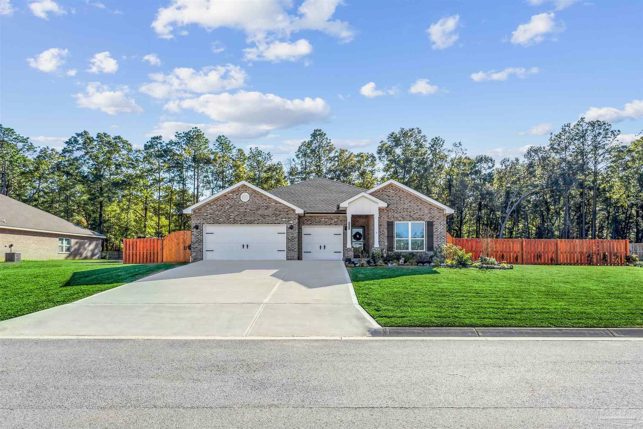 Property Photo: 6460 Cedar Key Dr FL 32570