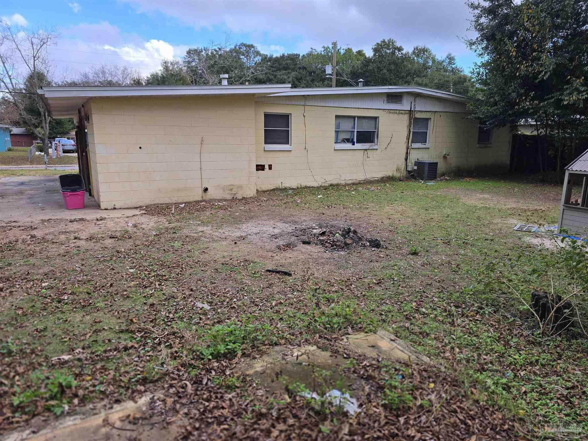 Property Photo:  4519 Lemoyne Ln  FL 32505 