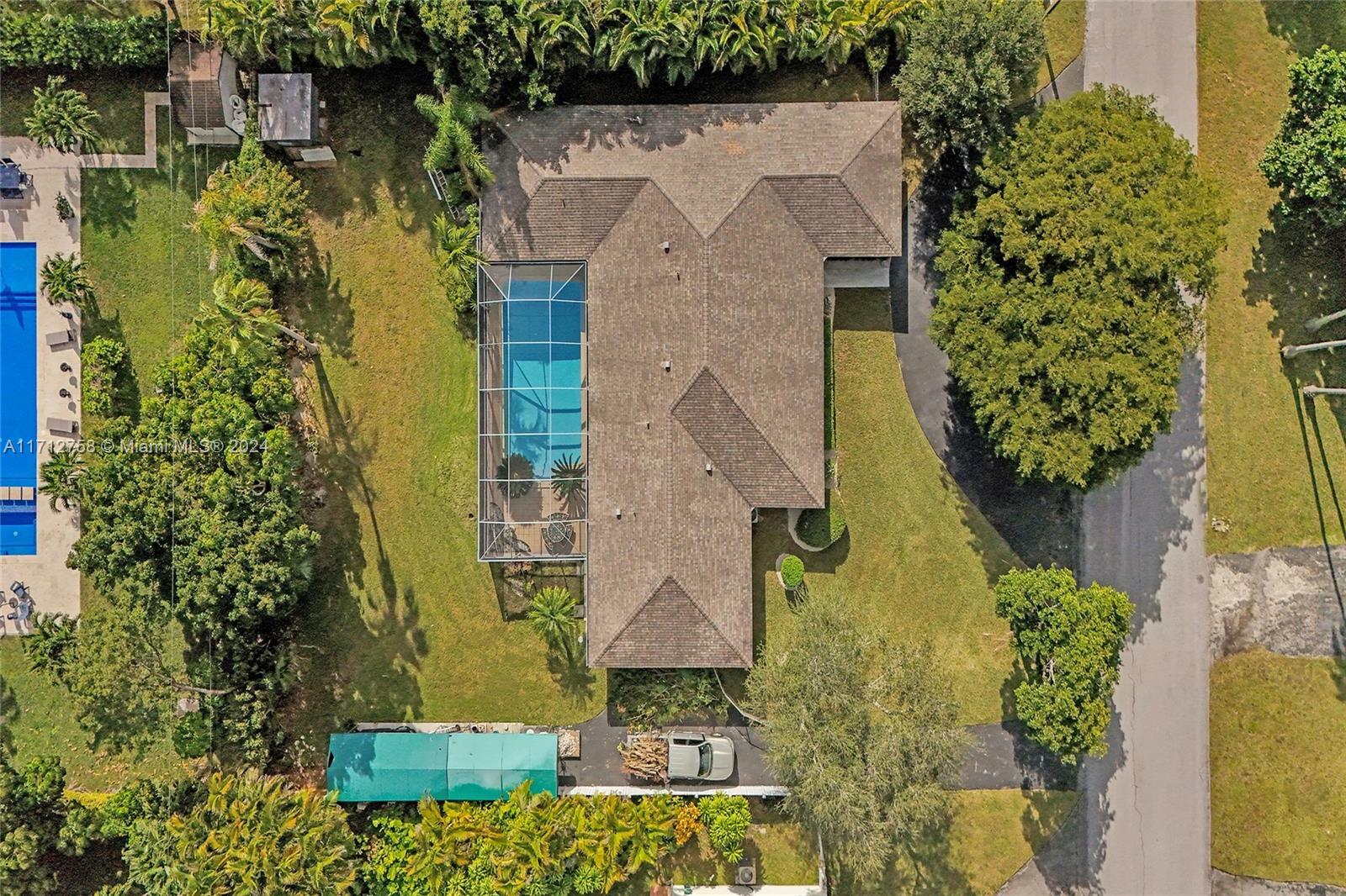 Property Photo:  13945 SW 74th Ave N/A  FL 33158 