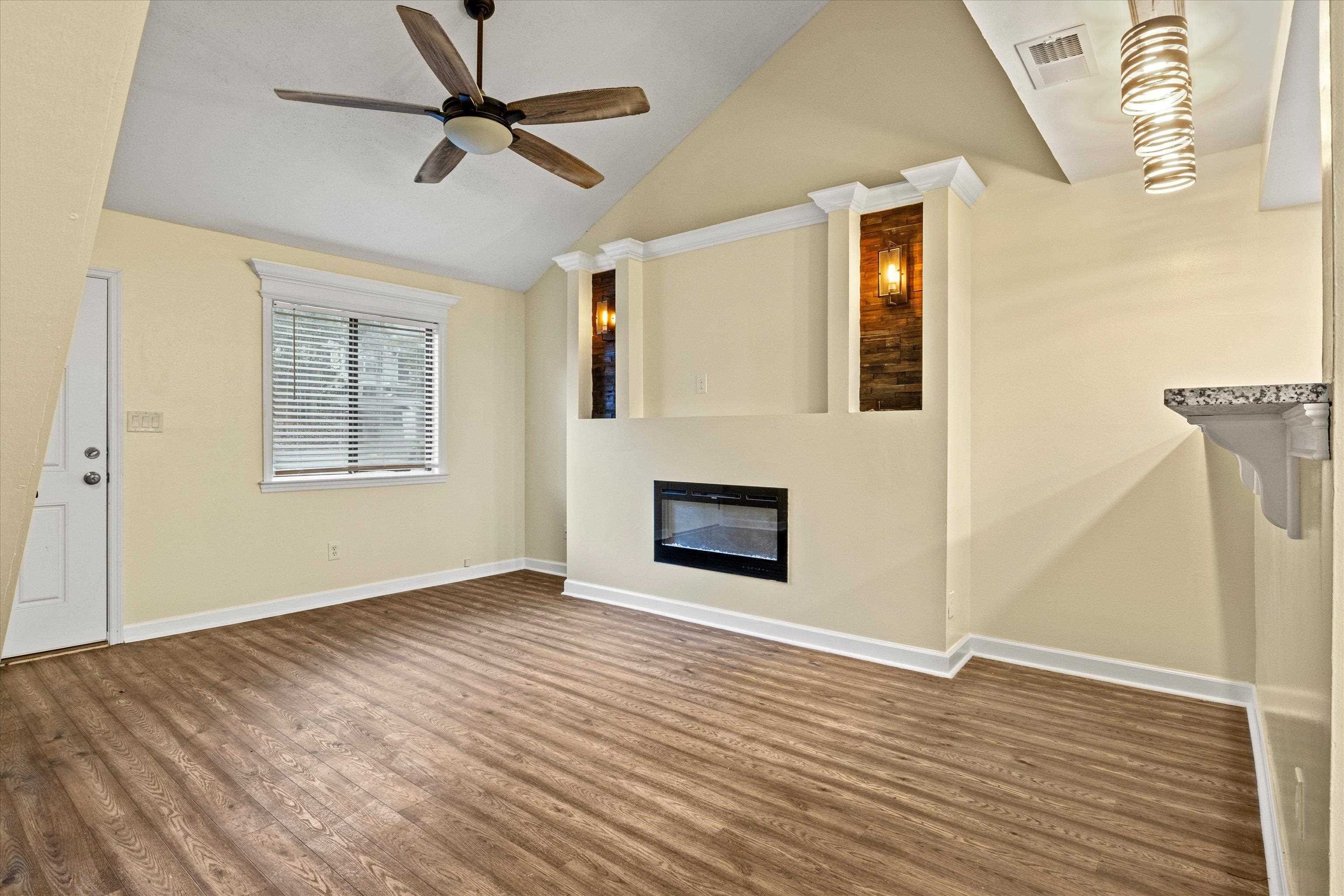 Property Photo:  2435 Talco Hills Drive Townhome  FL 32304 