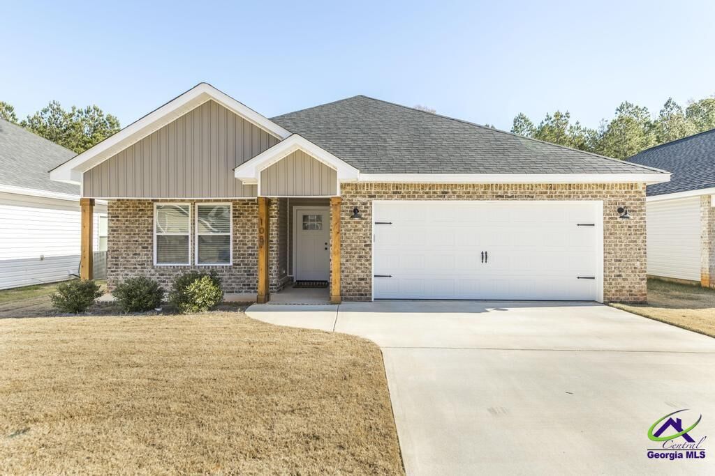 Property Photo:  108 N Sky Drive  GA 31088 