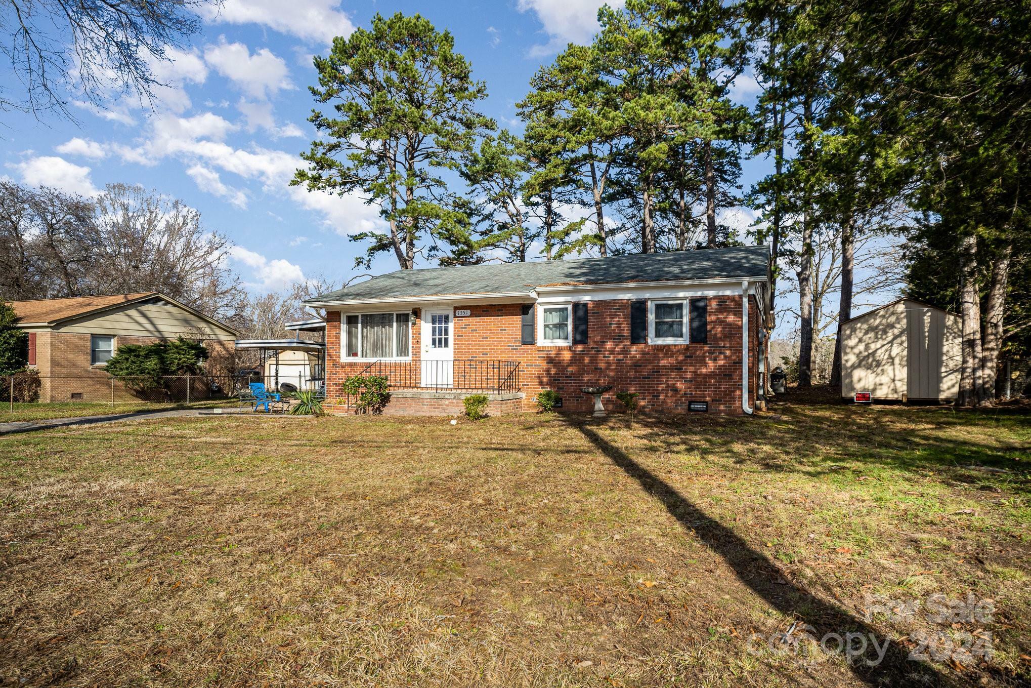 Property Photo:  1551 Rolling Meadow Lane  NC 28054 