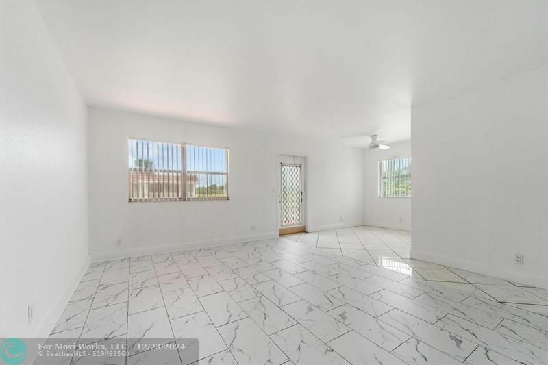 Property Photo:  649 Saxony 649 N  FL 33446 