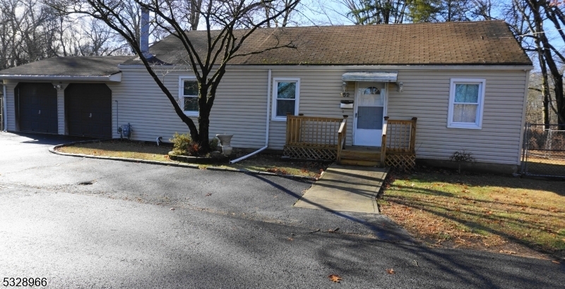 152 Riveredge Rd  Lincoln Park Boro NJ 07035 photo