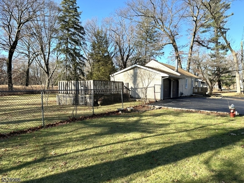 152 Riveredge Rd  Lincoln Park Boro NJ 07035 photo