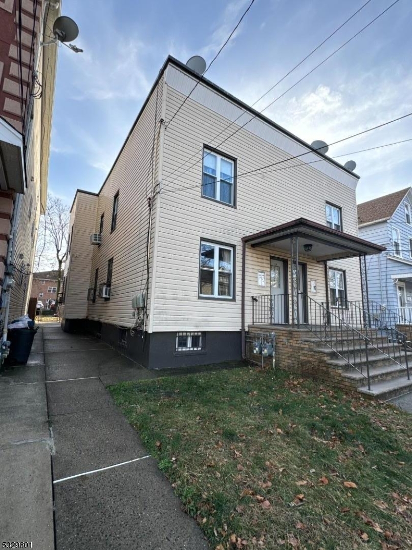 Property Photo:  210 Vine St  NJ 07202 