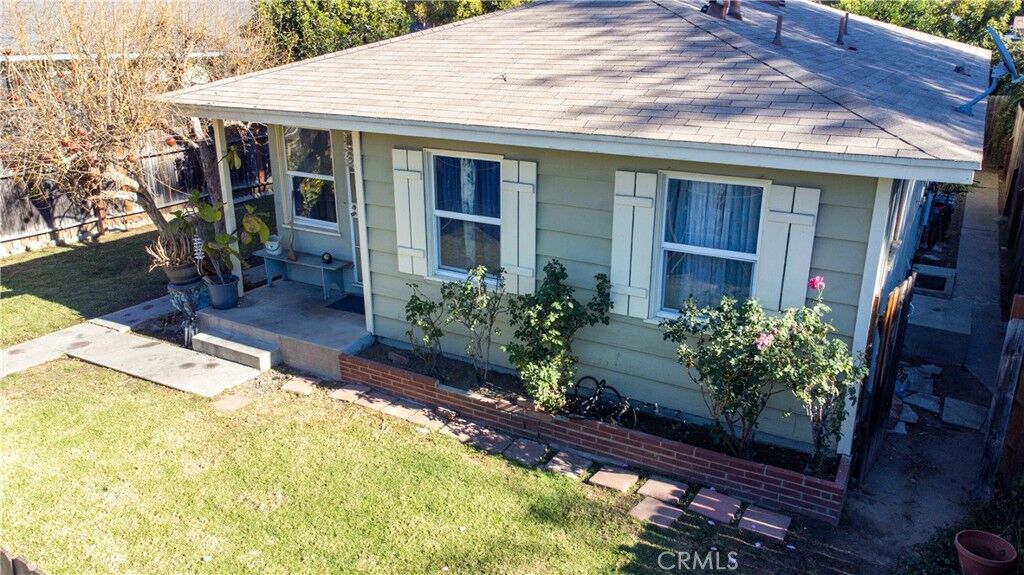 Property Photo: 5822 Kester Avenue CA 91411