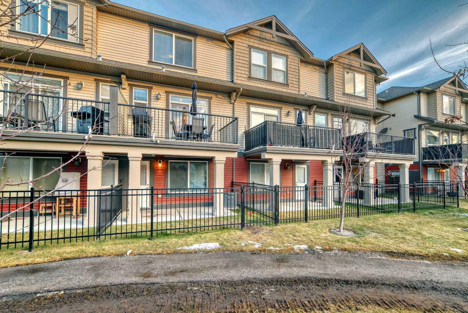 Property Photo: 1086 Williamstown Boulevard NW 503 AB T4B 3T8