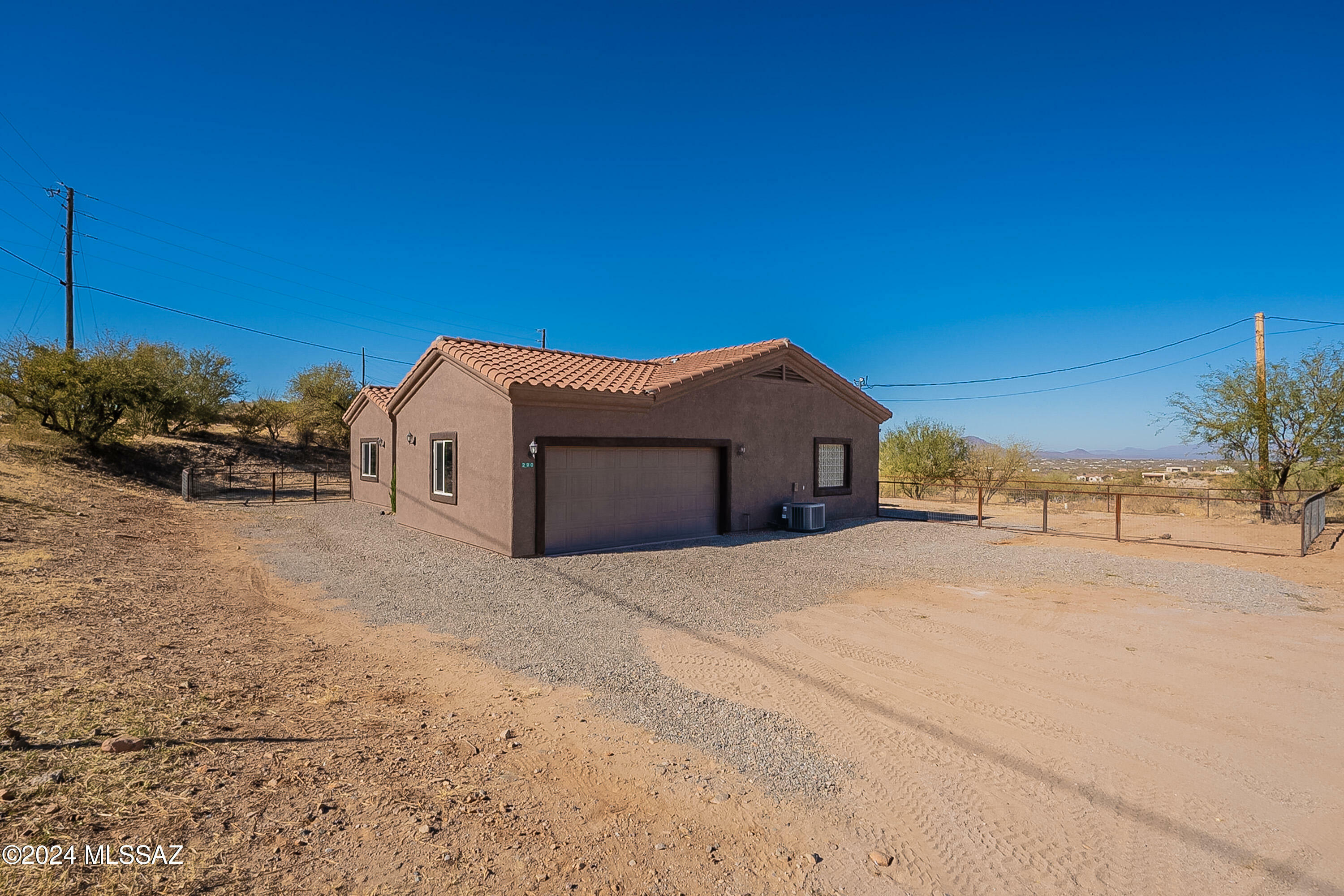 Property Photo:  280 Via Mantaraya  AZ 85648 