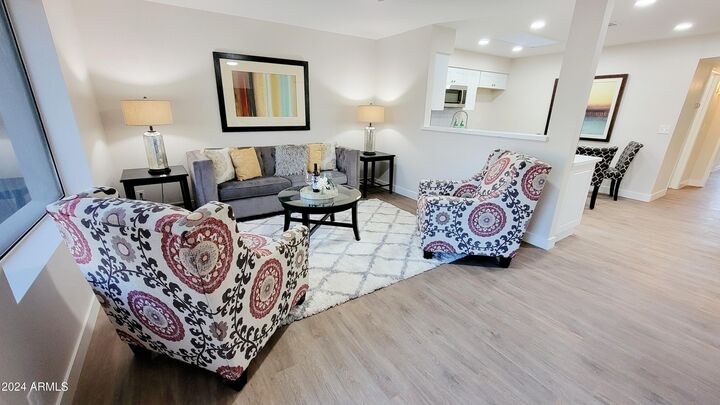Property Photo:  2064 S Farnsworth Drive 18  AZ 85209 