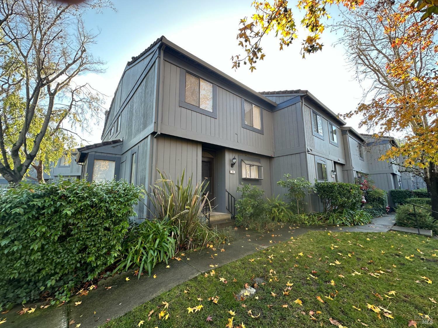 Property Photo:  24 Lotus Court  CA 94945 