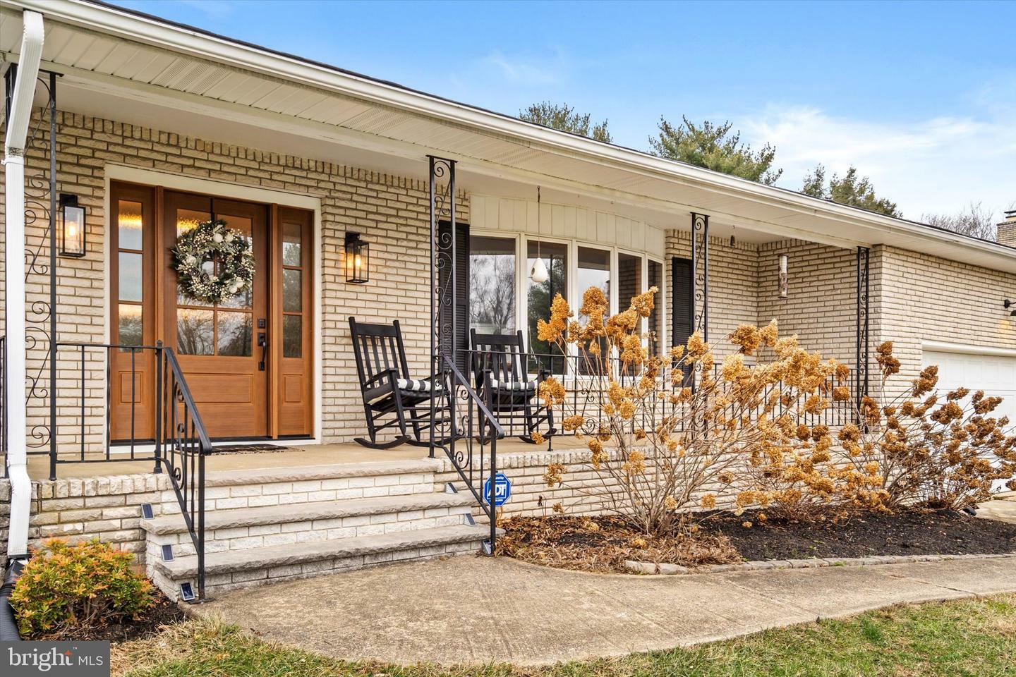 Property Photo:  10 Prestile Place  NJ 08691 