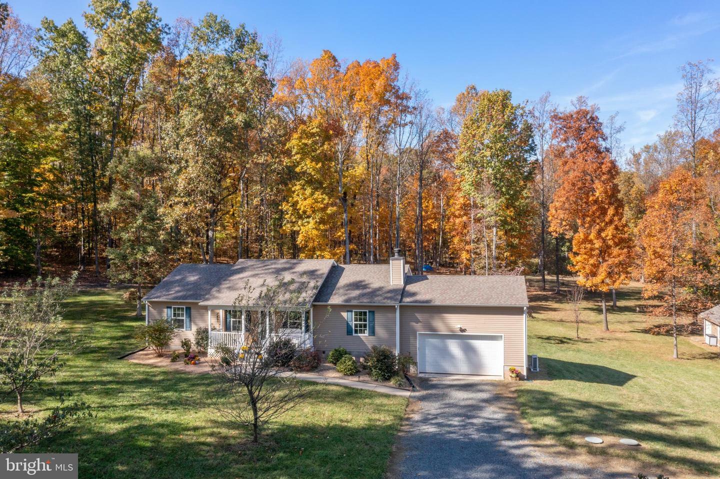 Property Photo:  8656 Green Road  VA 20187 