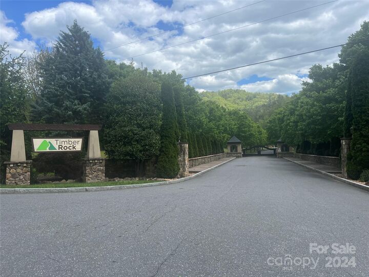 531 Roca Vista Drive  Lenoir NC 28645 photo