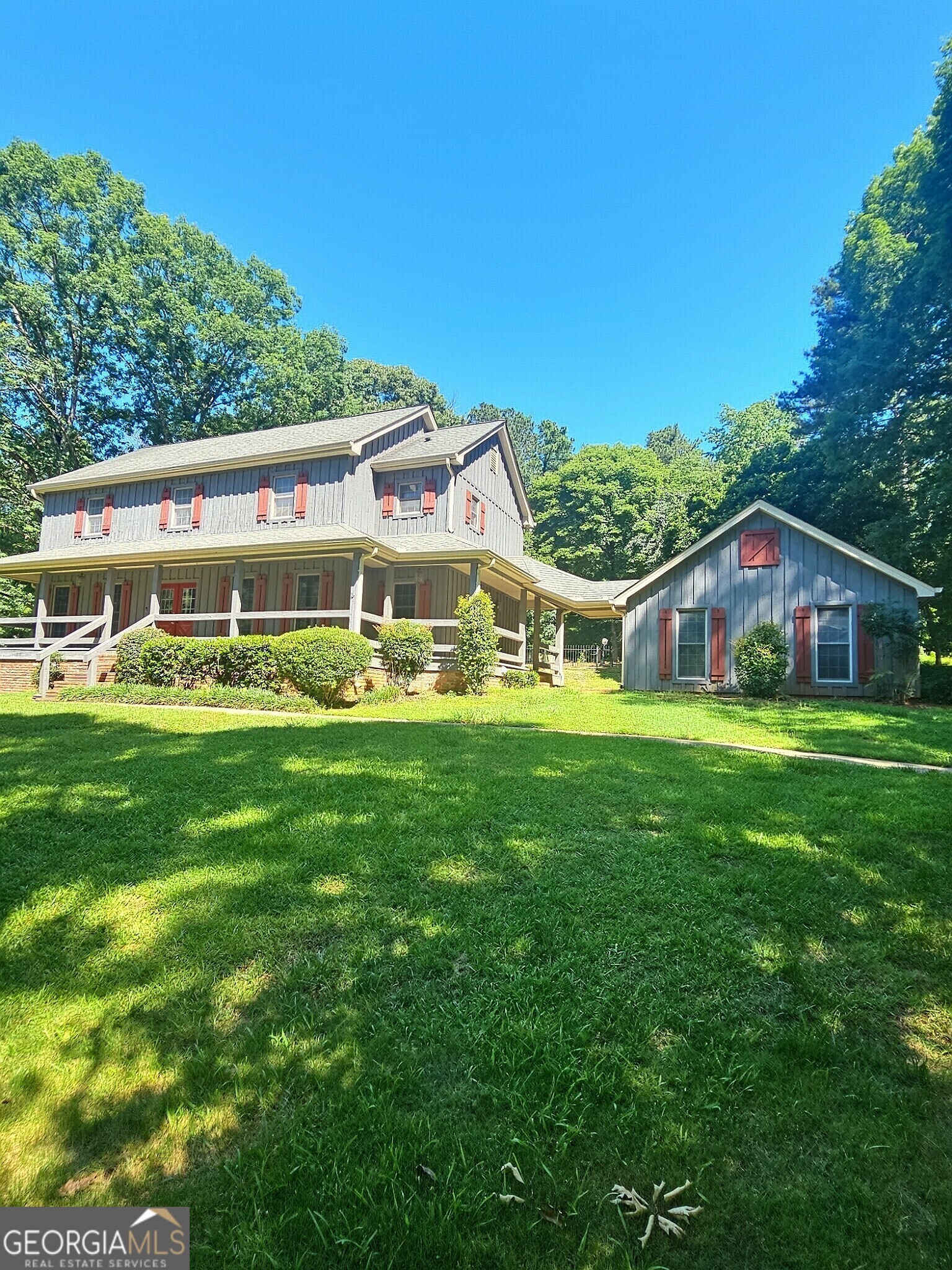 Property Photo:  4449 Inns Brook Drive Drive  GA 30039 