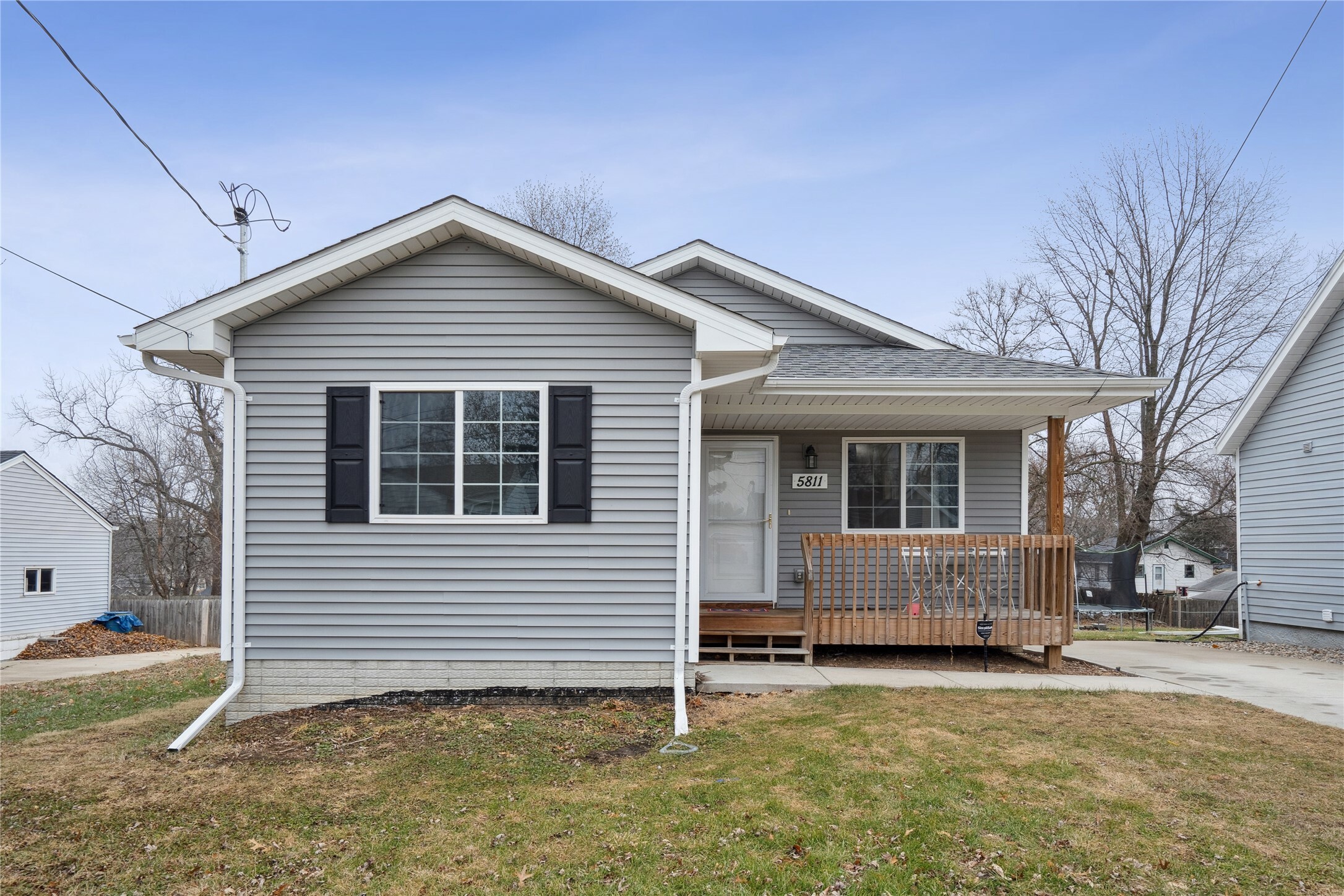 Property Photo:  5811 SW 2nd Street  IA 50315 