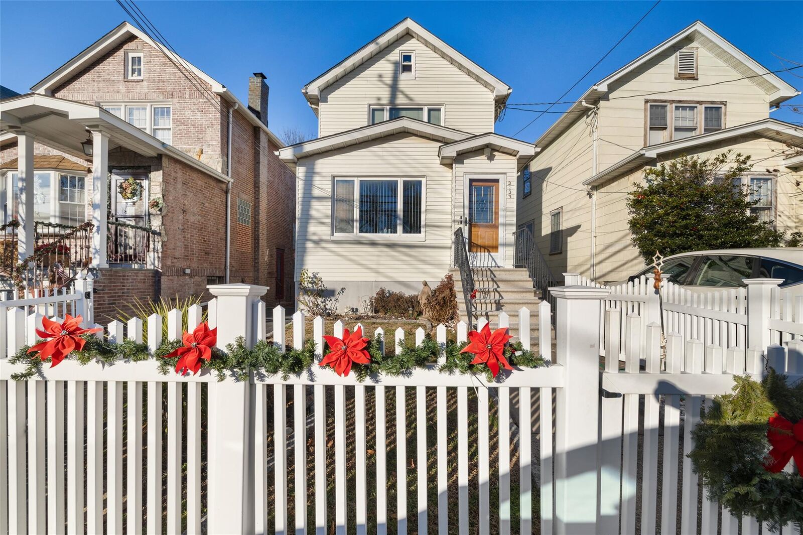 Property Photo: 3233 Country Club Road NY 10465