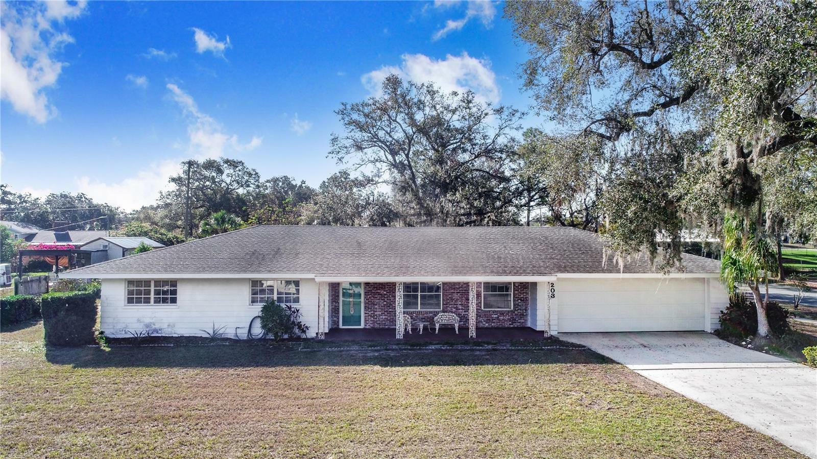 Property Photo: 203 E Orange Street FL 33837