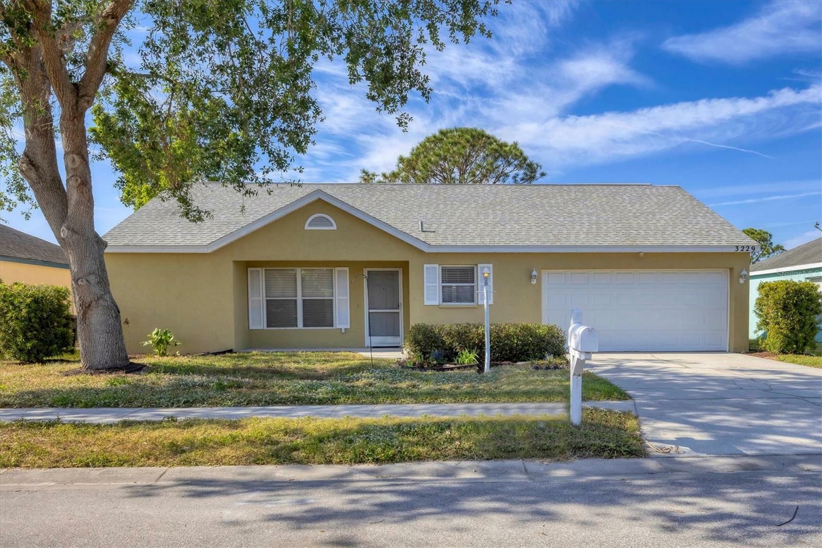 Property Photo:  3229 6th Avenue W  FL 34221 