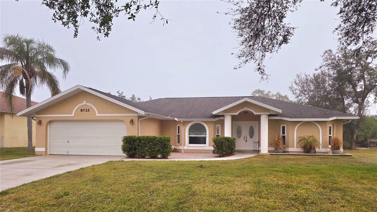 Property Photo: 8722 Atmore Avenue FL 34287
