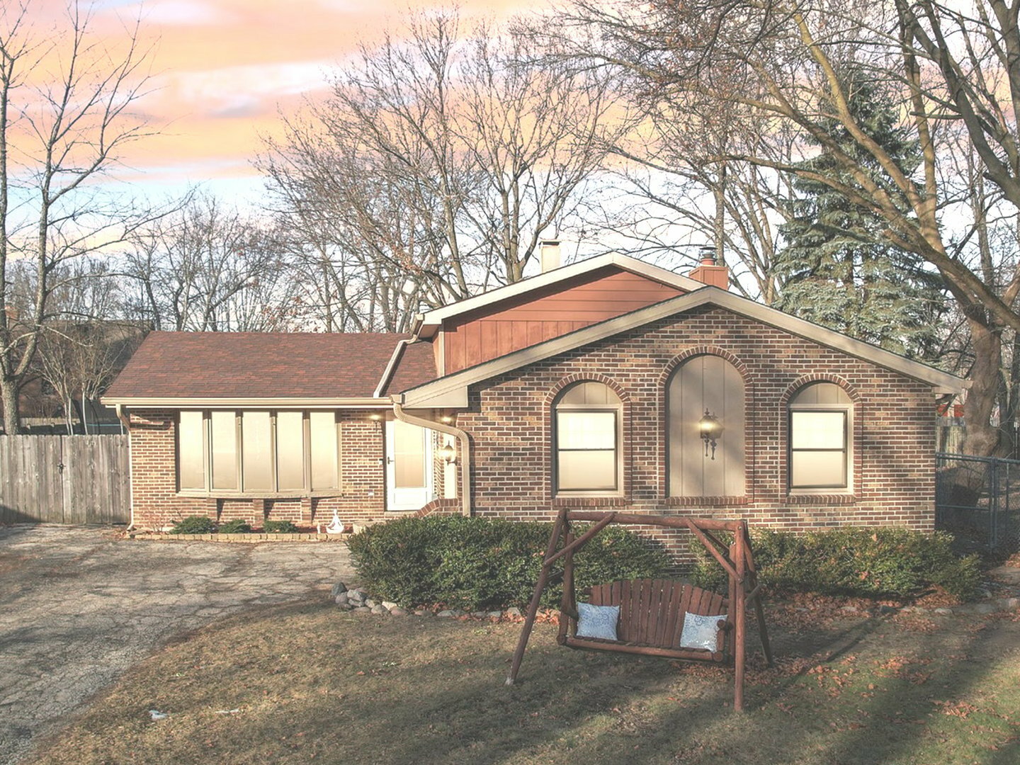Property Photo:  538 Russell Avenue  IL 60096 