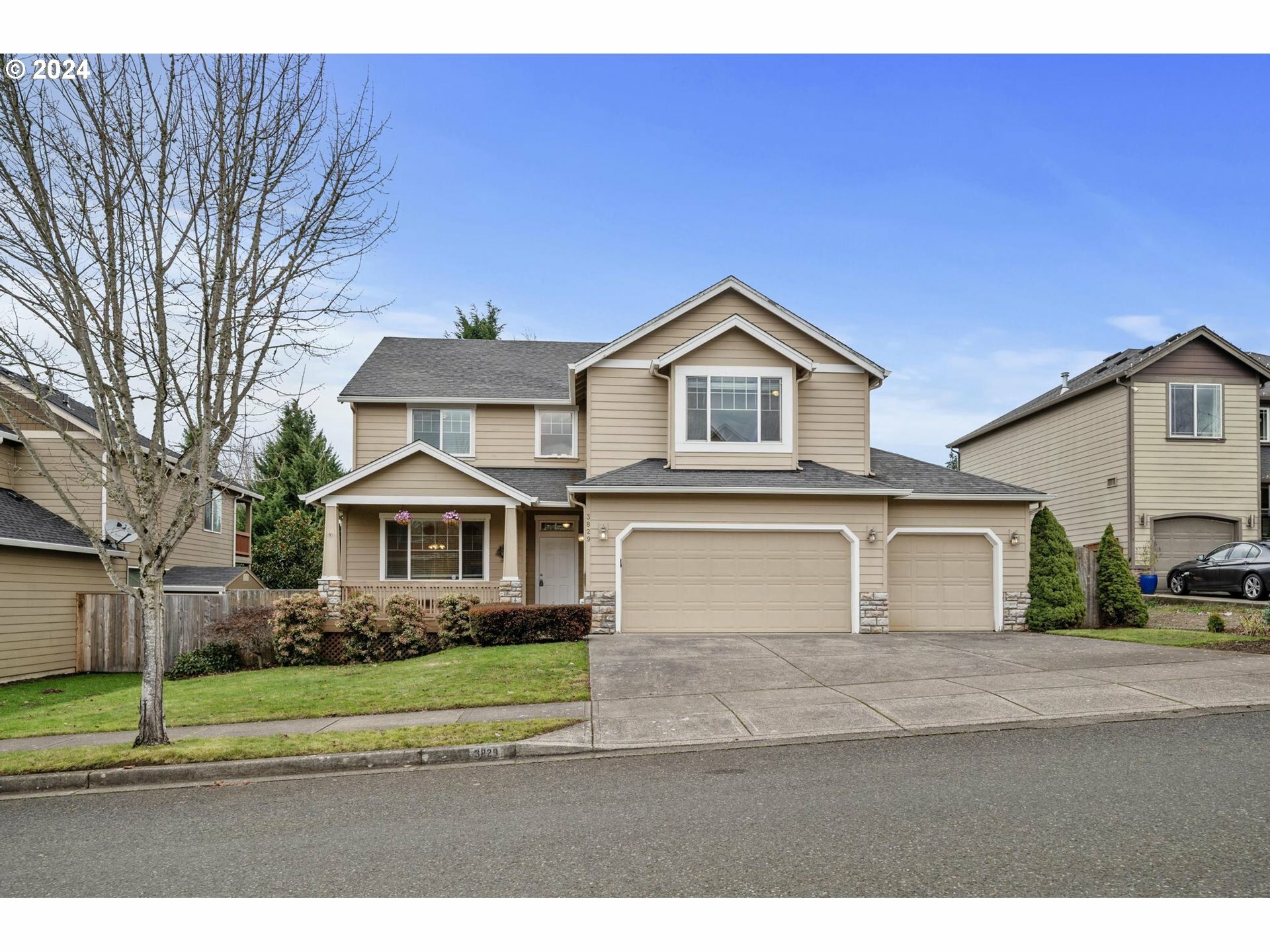 Property Photo:  3829 NW 24th Ave  WA 98607 