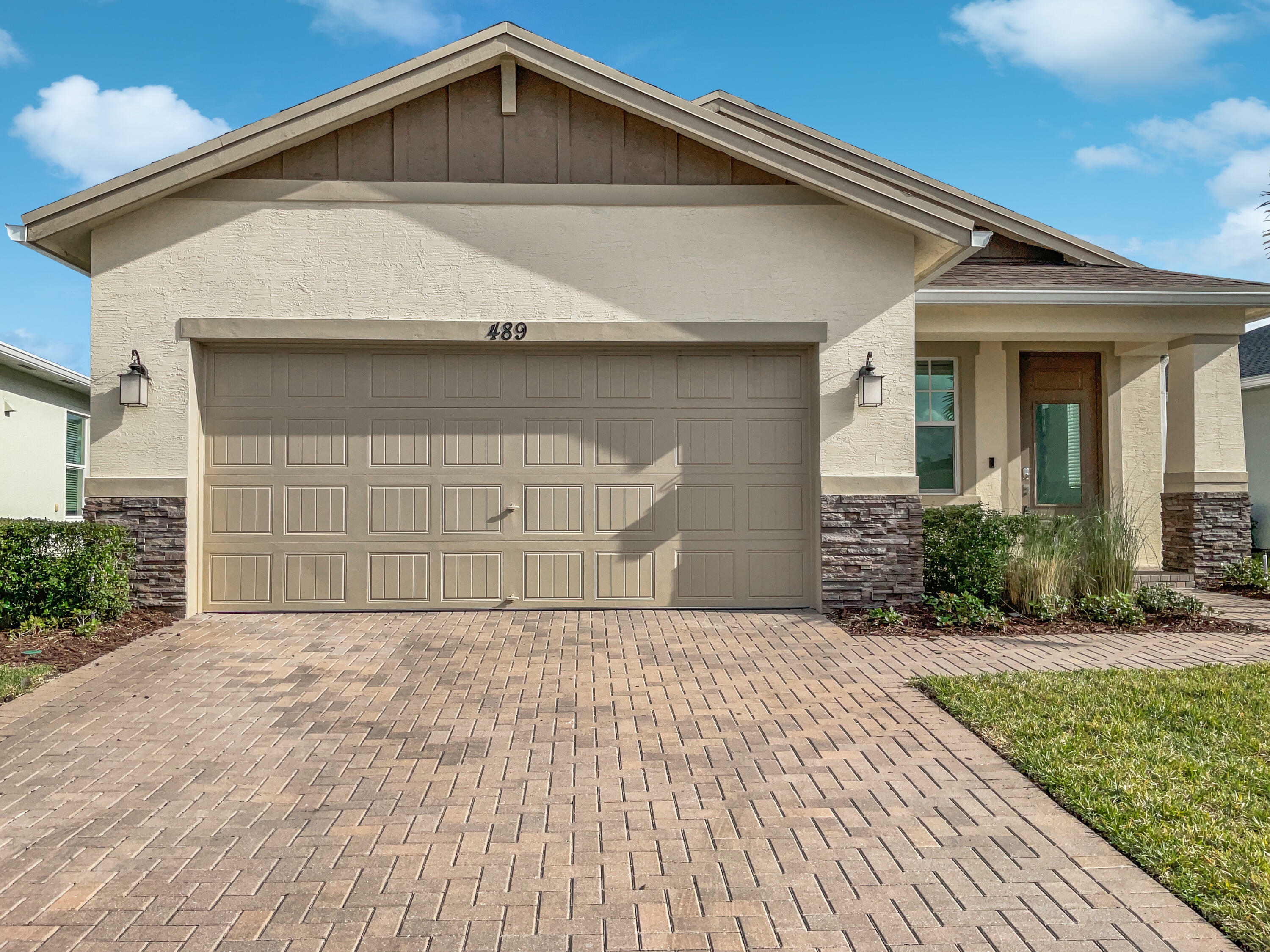 489 SE Twisted Bark Way  Port Saint Lucie FL 34984 photo