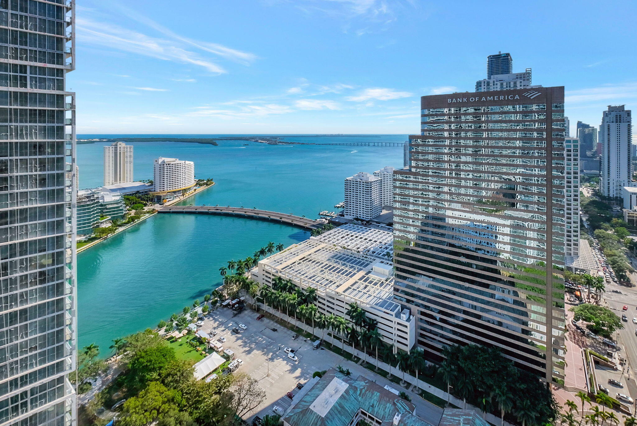 Property Photo:  485 Brickell Avenue 3809  FL 33131 