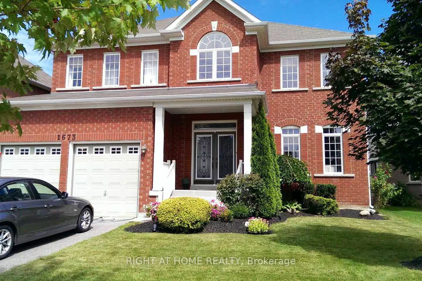 Property Photo:  1673 Ballantrae Dr  ON L1K 0B1 