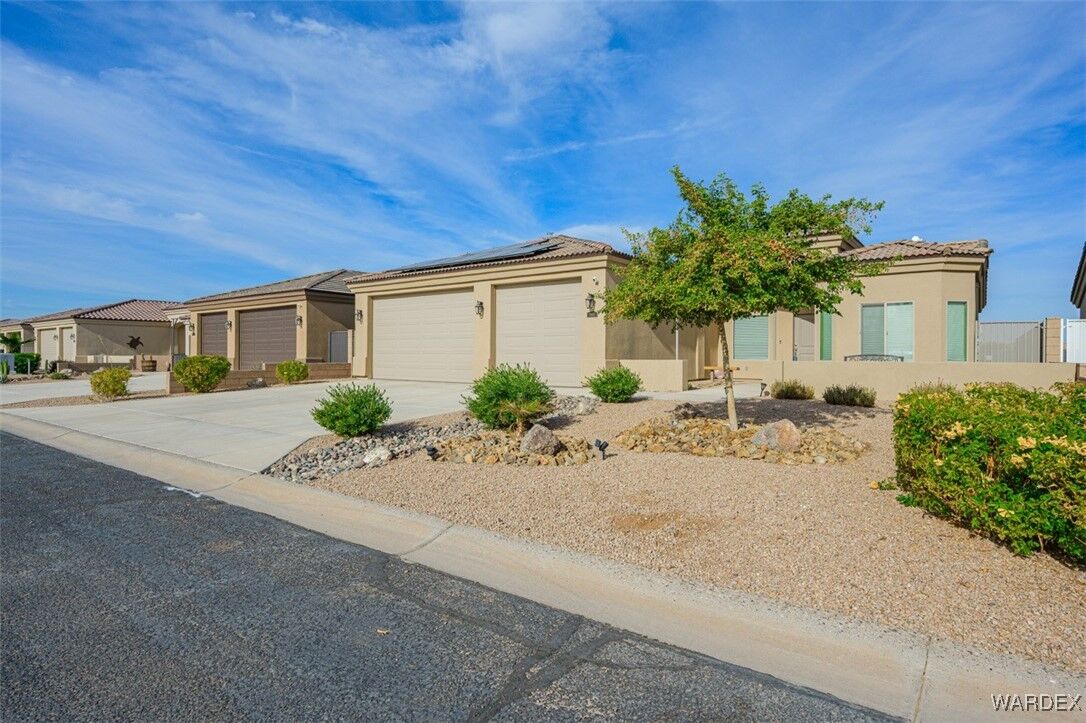 Property Photo: 1953 E Winter Haven Drive AZ 86440