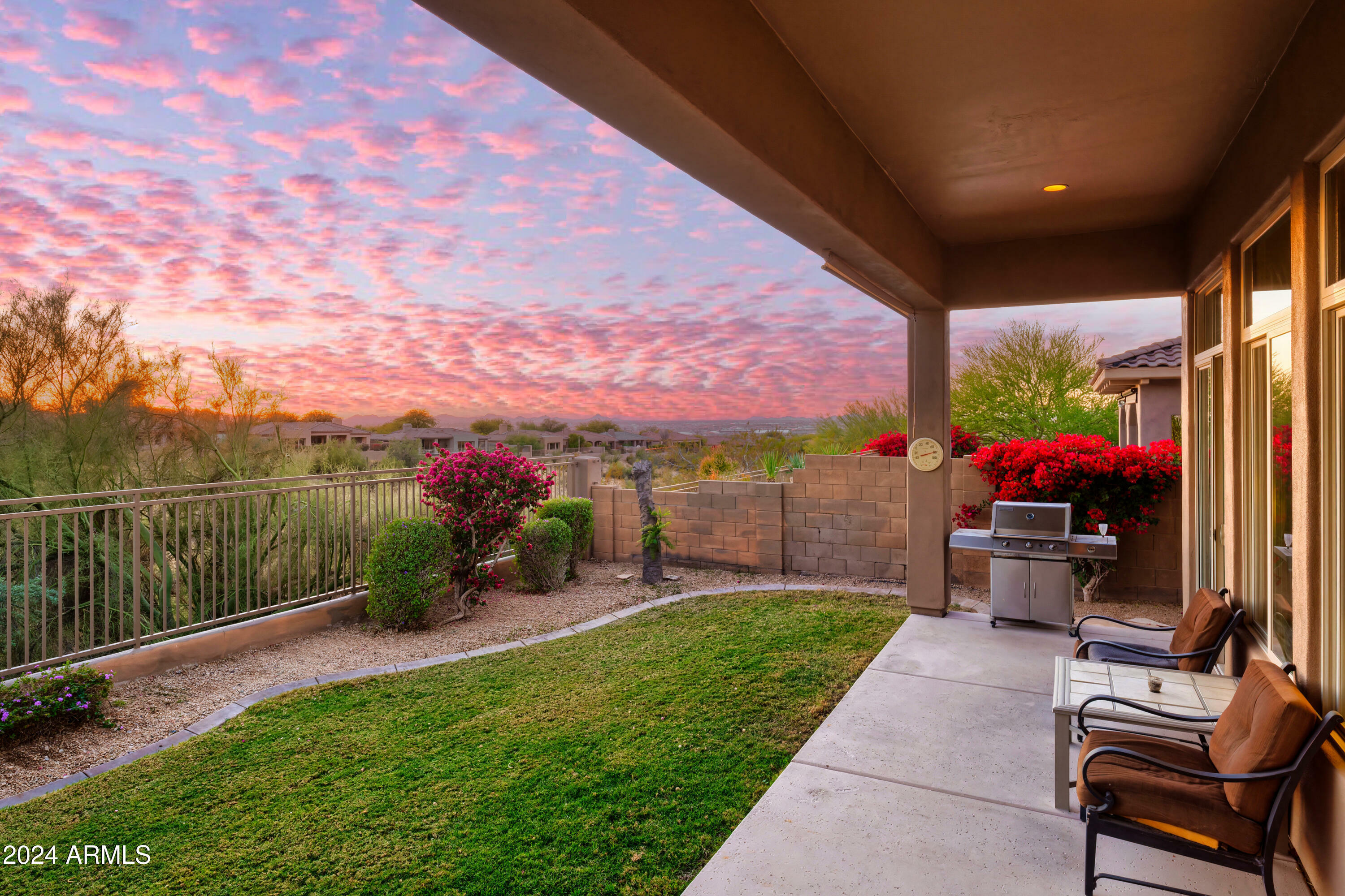 Property Photo:  11157 E Greenway Road  AZ 85255 