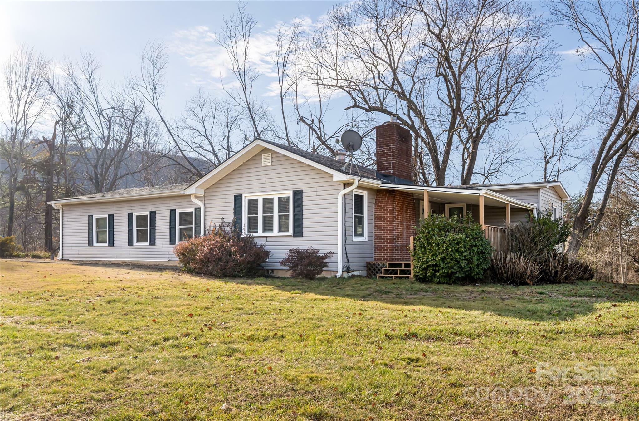 13 Indian Lane  Weaverville NC 28787 photo