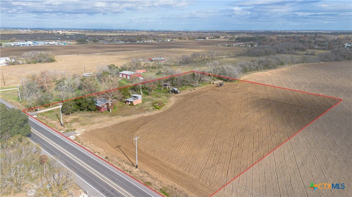 Property Photo: 8195 Fm 725 TX 78123