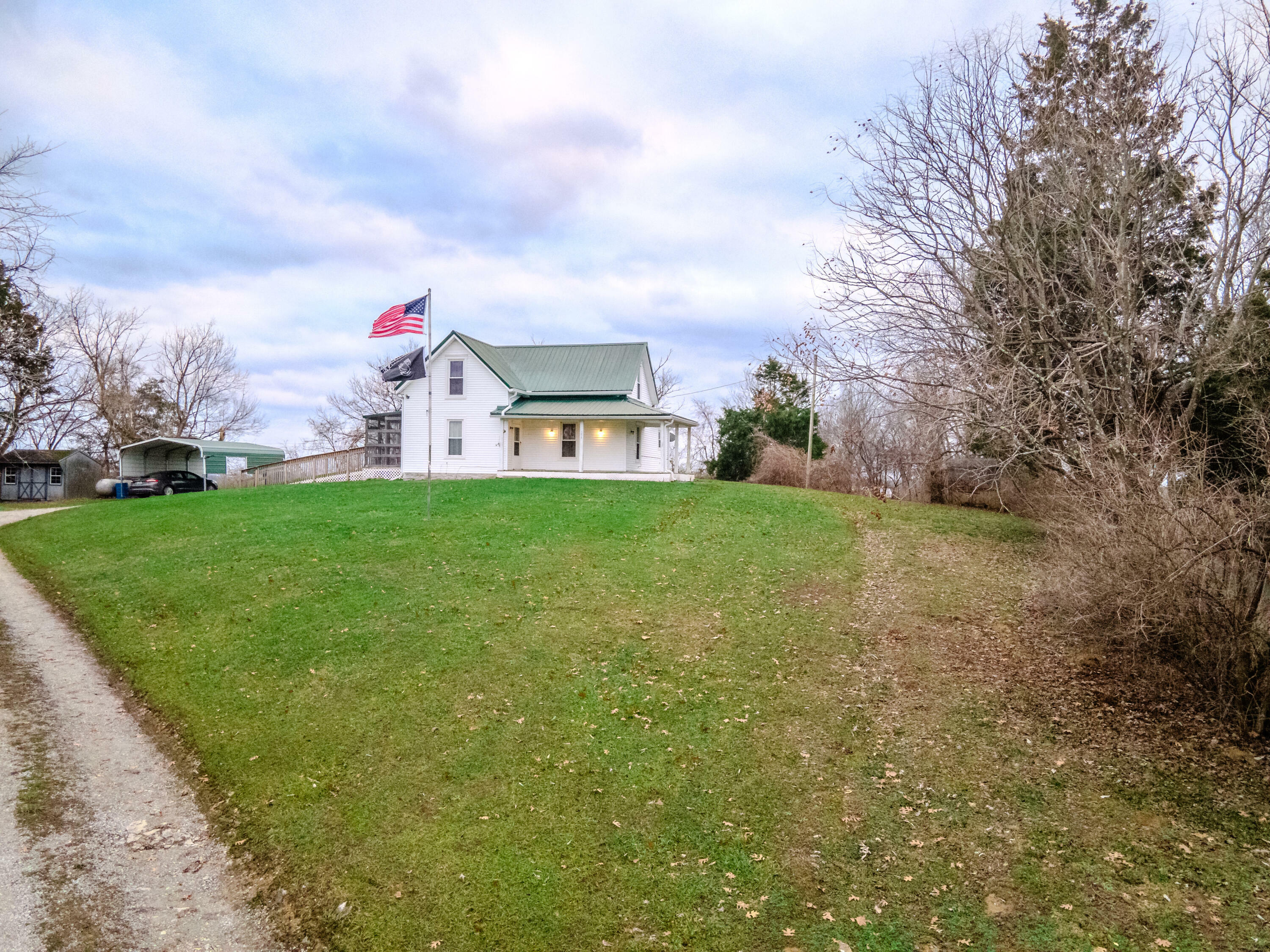 Property Photo:  1626 Clifton Road  KY 40342 