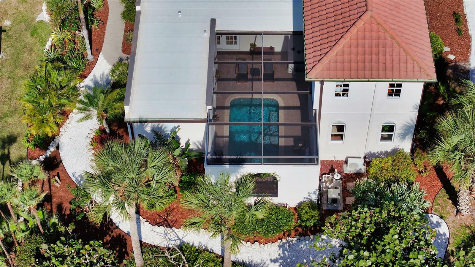 Property Photo: 2402 Palmetto Street FL 34275