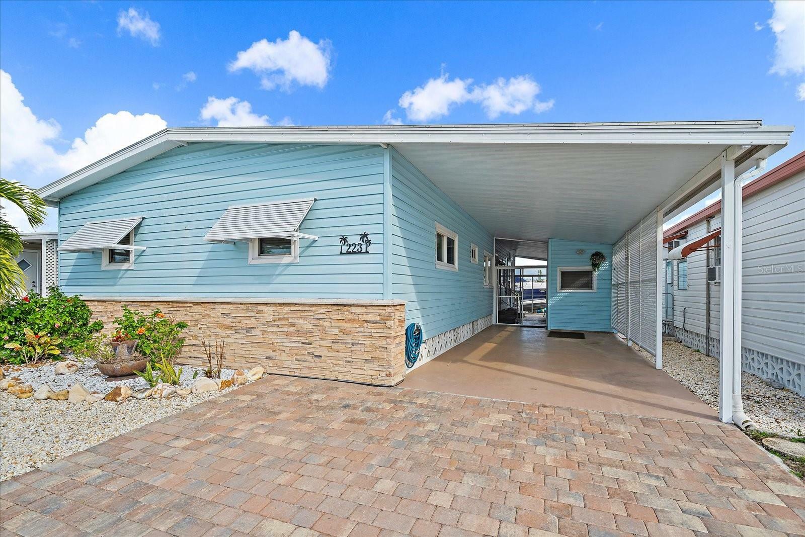 Property Photo:  223 Bimini Drive  FL 34221 