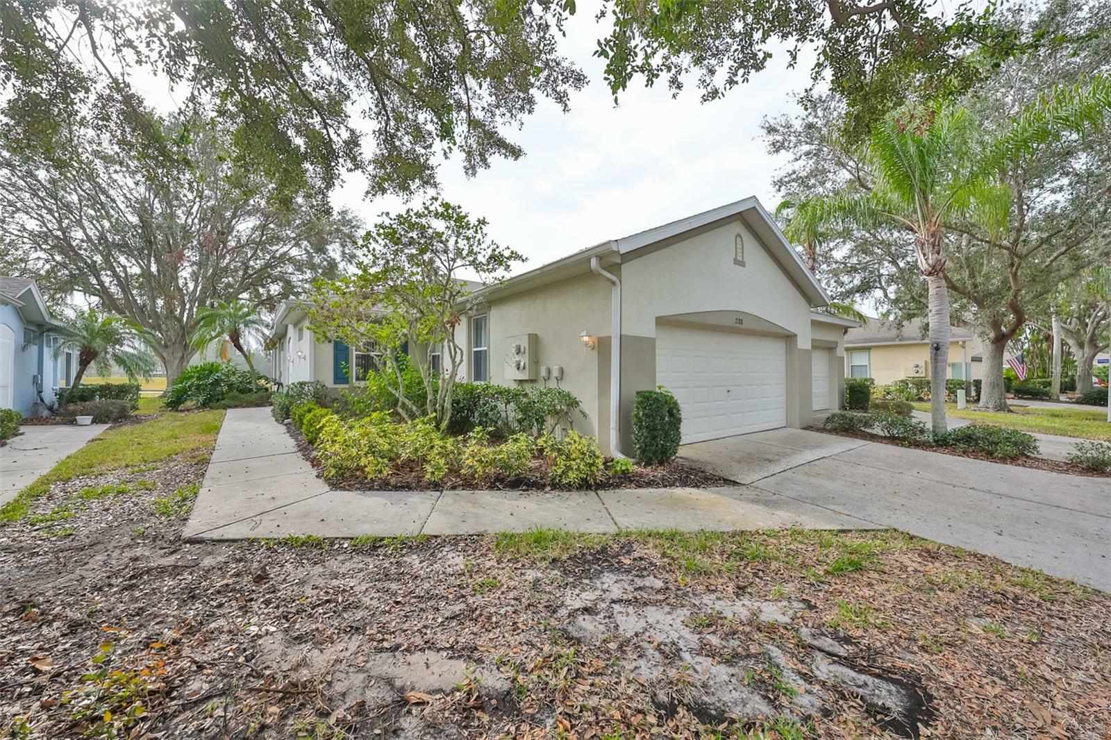 Property Photo:  2188 Acadia Greens Drive  FL 33573 