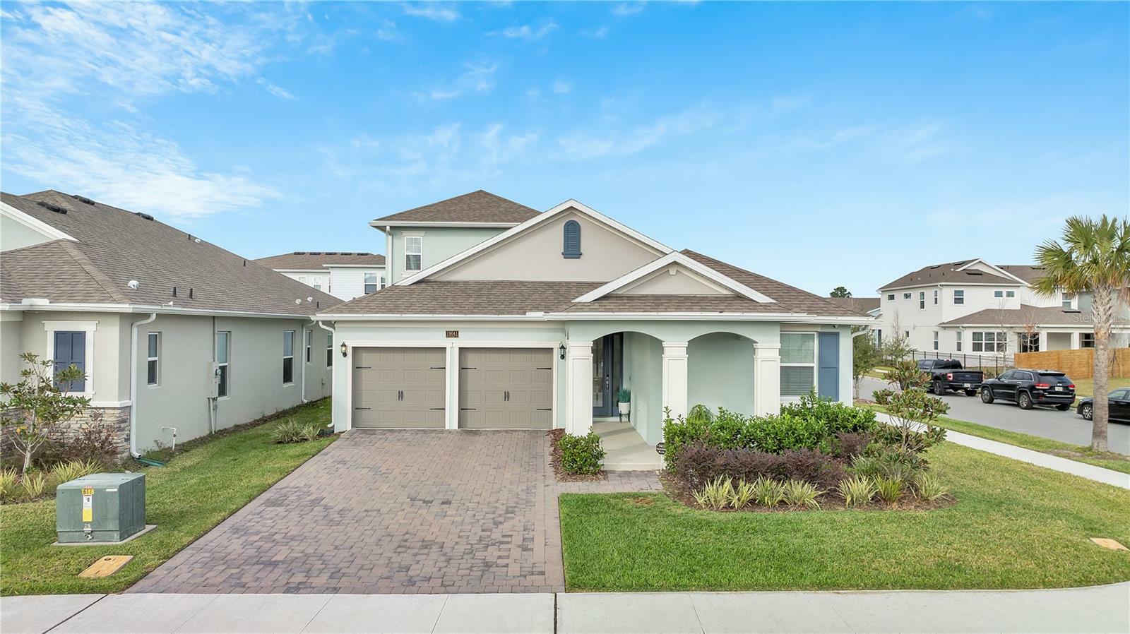 Property Photo:  19041 Blueleaf Street  FL 32827 