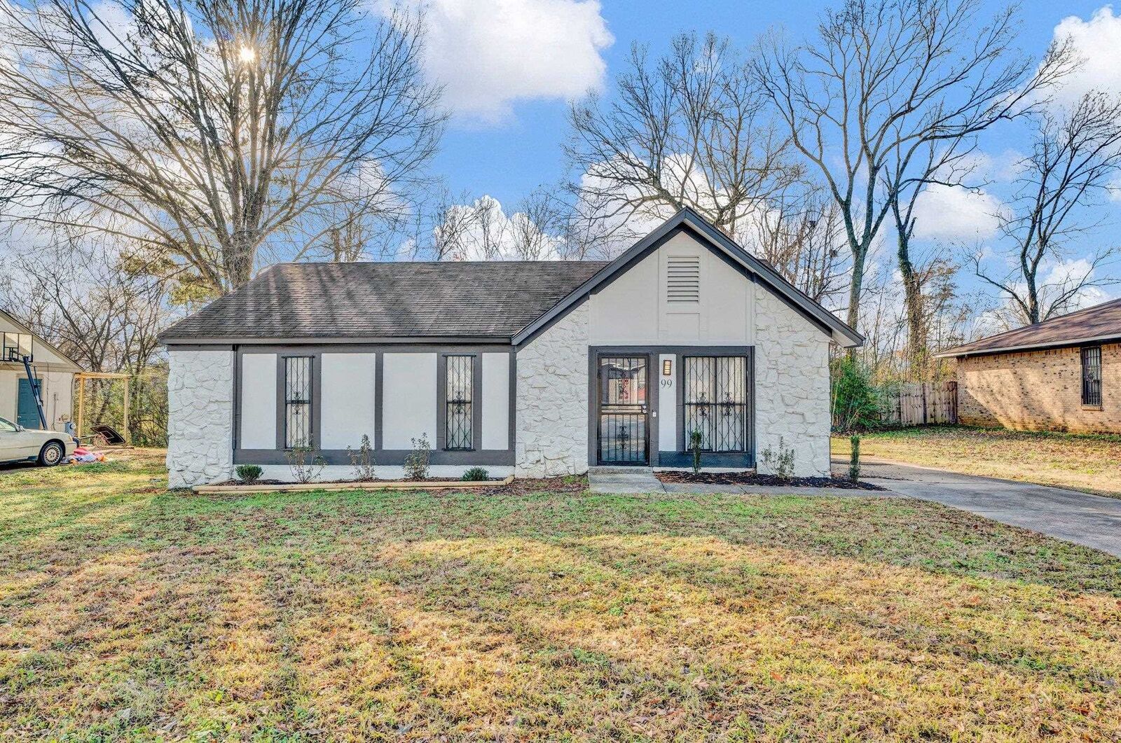 Property Photo:  99 W Van Huesen Dr  TN 38109 
