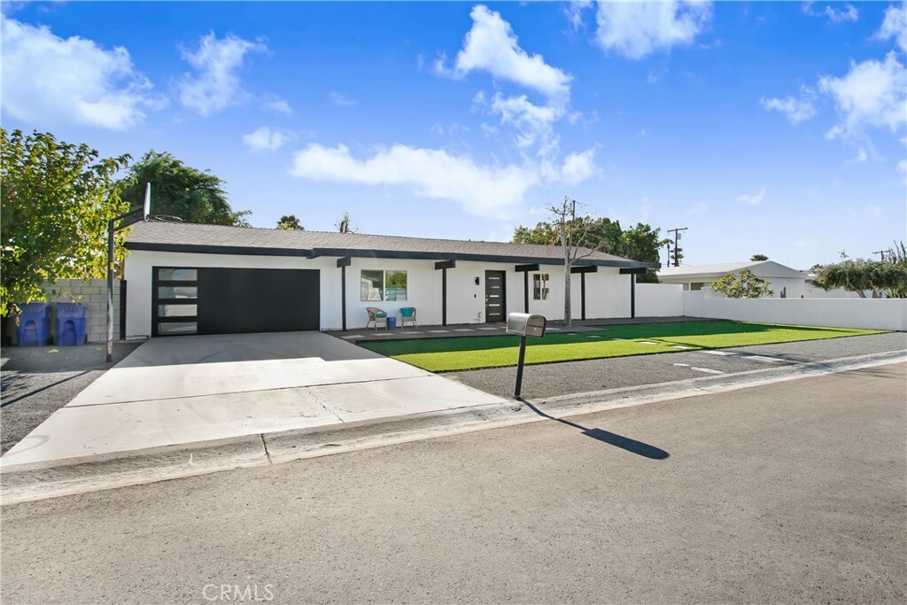 Property Photo:  3010 Chuperosa Road N  CA 92262 